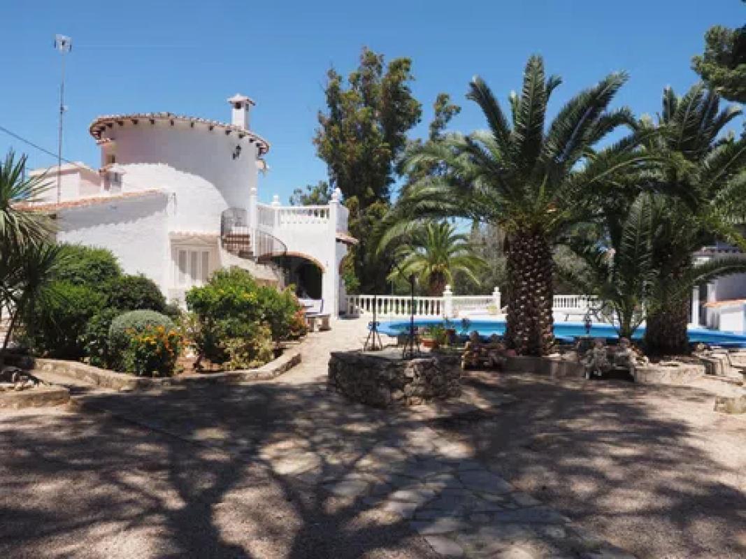 Properties for sale and rent in Spain photo 3