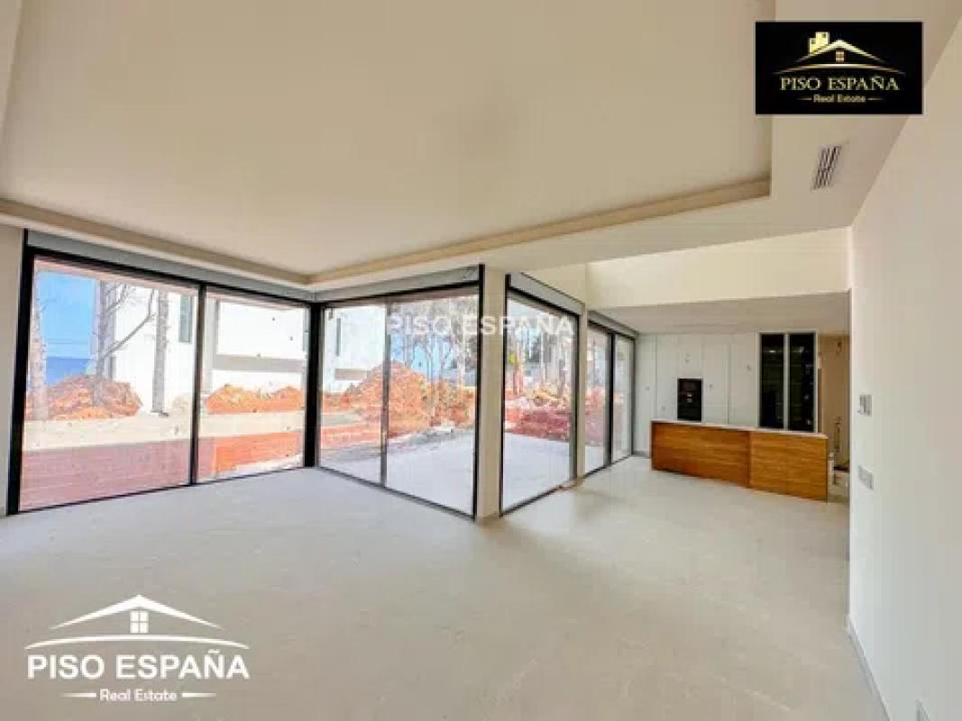 Properties for sale and rent in Spain photo 5