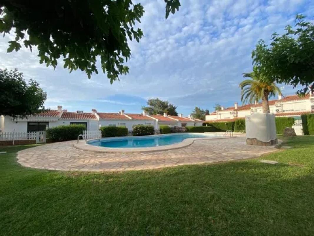 Propiedades en venta y alquiler en España photo 1