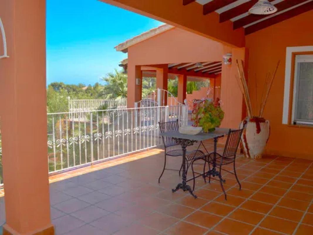 Propiedades en venta y alquiler en España photo 1