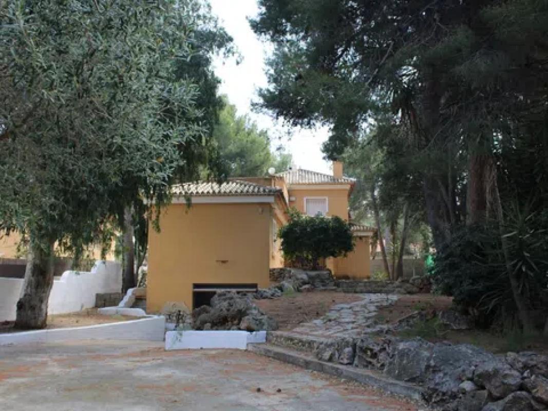 Propiedades en venta y alquiler en España photo 1
