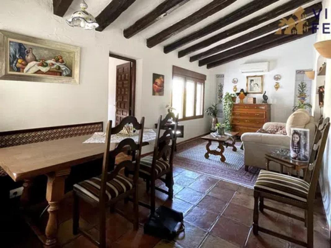 Propiedades en venta y alquiler en España photo 4