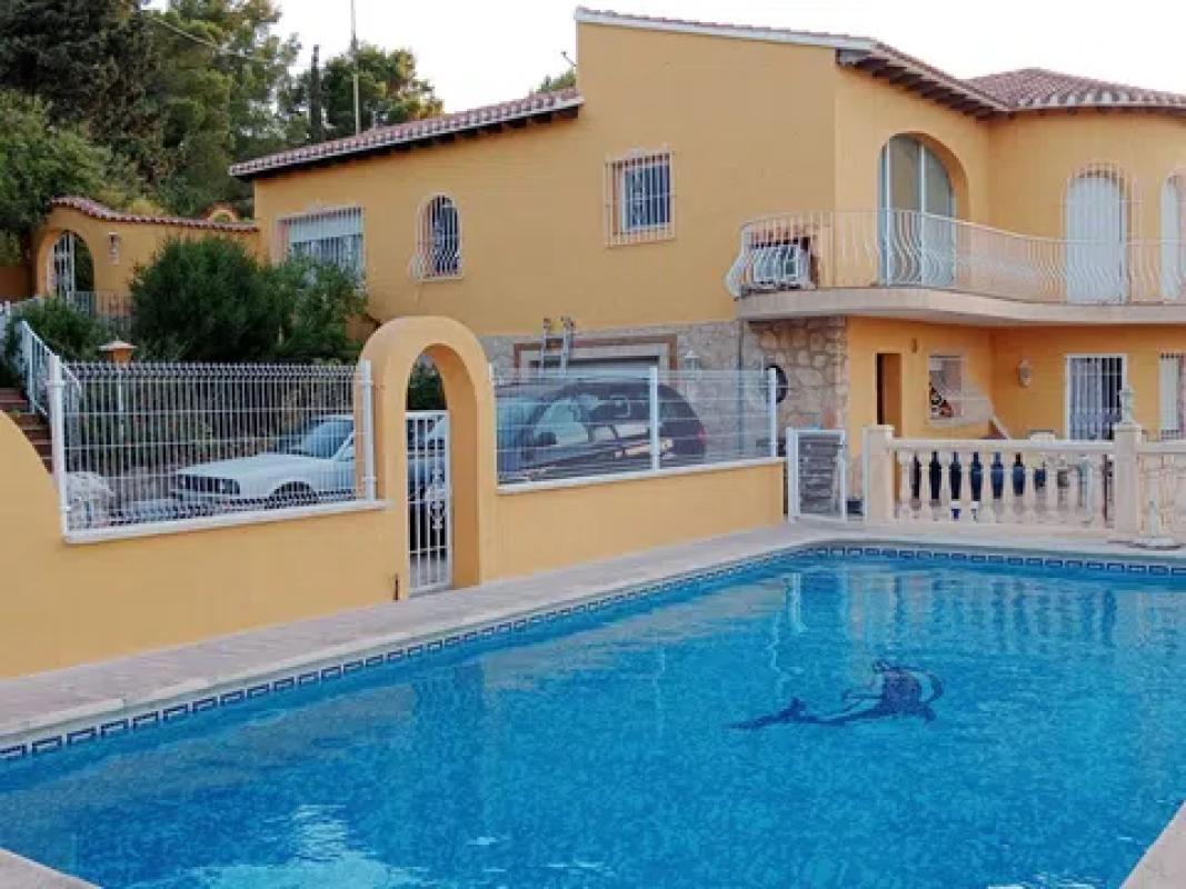 Propiedades en venta y alquiler en España photo 1