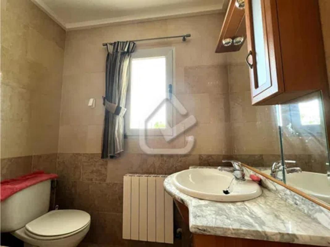 Propiedades en venta y alquiler en España photo 1