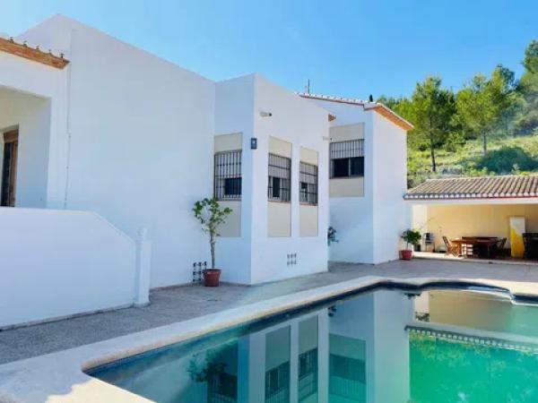 Detached villa for sale in Les Rotes/Las Rotas, Denia thumbnail 1
