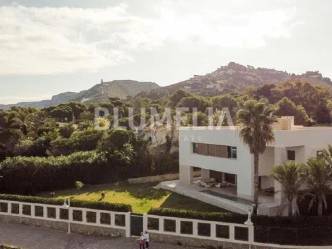 Properties for sale and rent in Spain photo 2