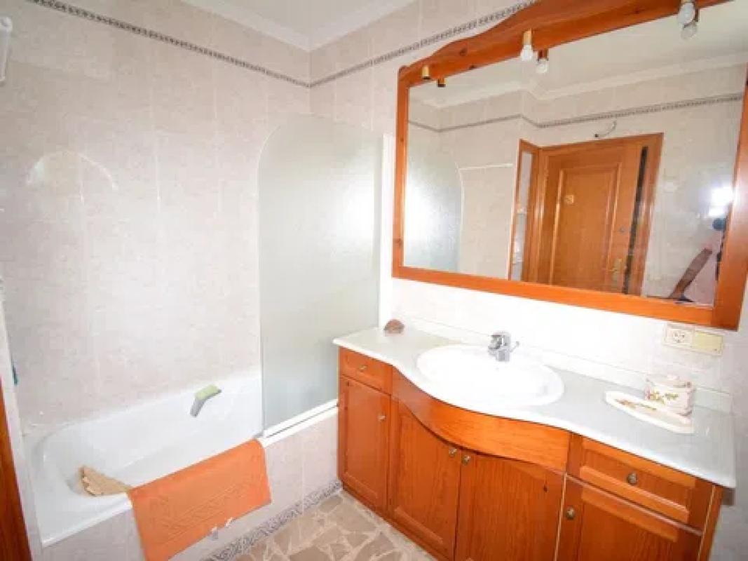 Propiedades en venta y alquiler en España photo 4