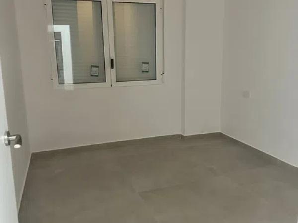 Piso en venta en  Calle General Navarro, 50, Alicante / Alacant photo 4