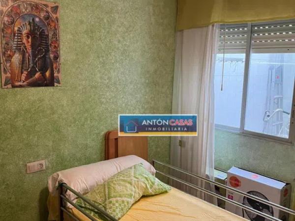 Продажа квартиры в Barrio Carolinas Altas, Аликанте thumbnail 1