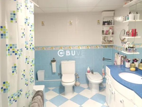 Apartment for sale in Calle General Elizaicin, Alicante / Alacant photo 1