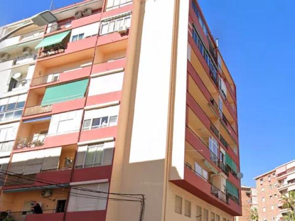 Piso en venta en  Calle Fiscal Miguel Gutiérrez Carbonell, Alicante / Alacant photo 3