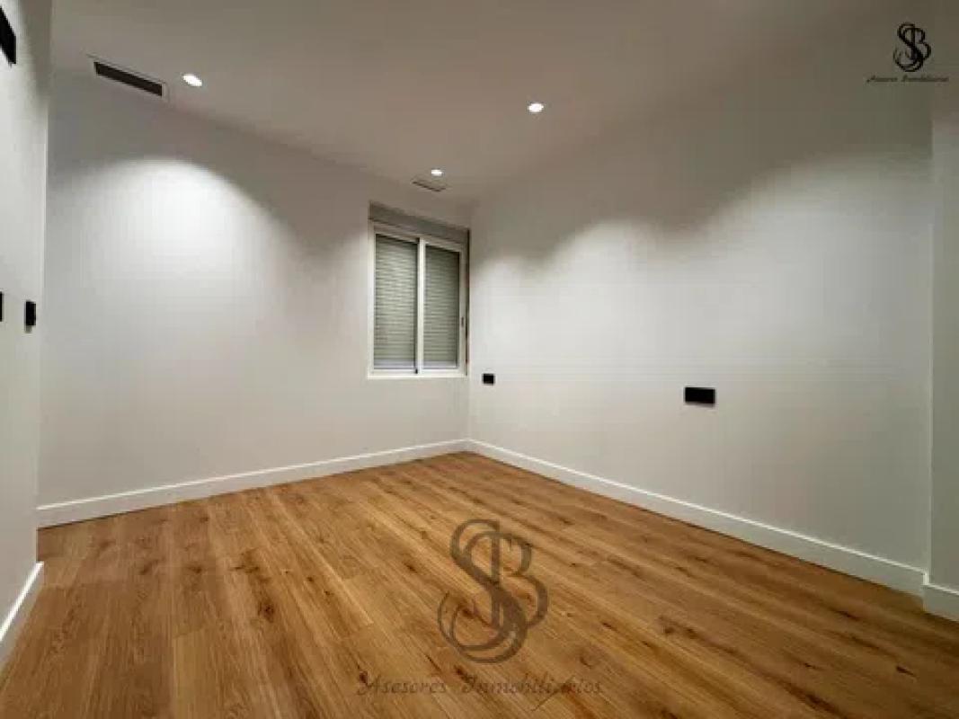 Venta de piso en Calle de San Salvador, Alicante / Alacant
 photo 4