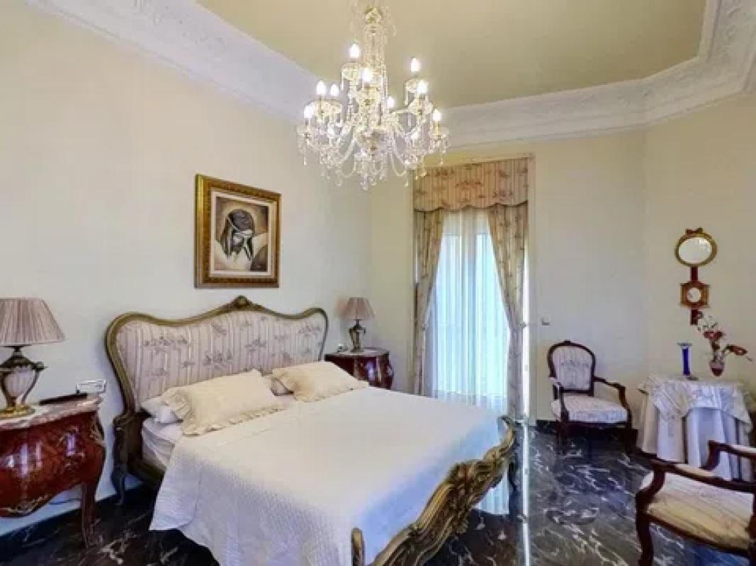 Sale of apartment in Paseo Esplanada d'Espanya, Alicante
photo 2