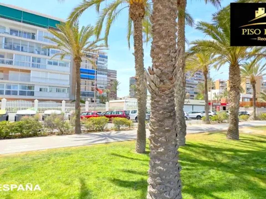 Venta de piso en Avenida de Niza, Alicante / Alacant
 photo 2