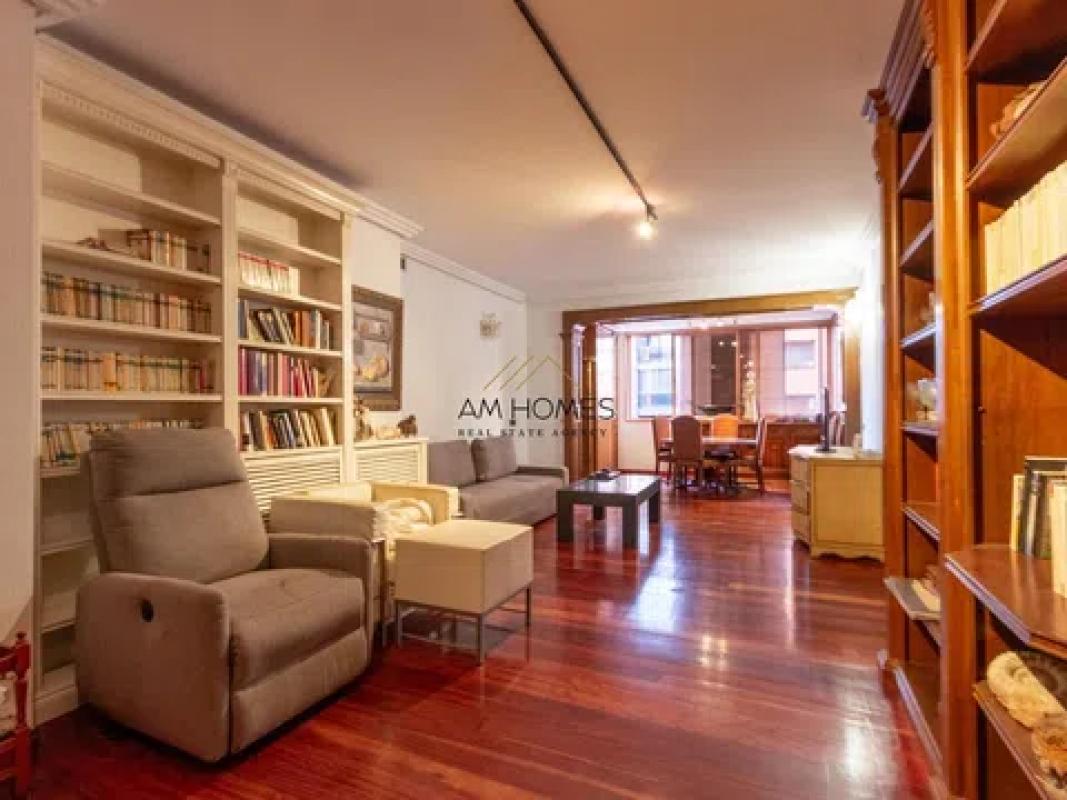 Venta de piso en Barrio Casco Histórico-Santa Cruz, Alicante / Alacant
photo 2
