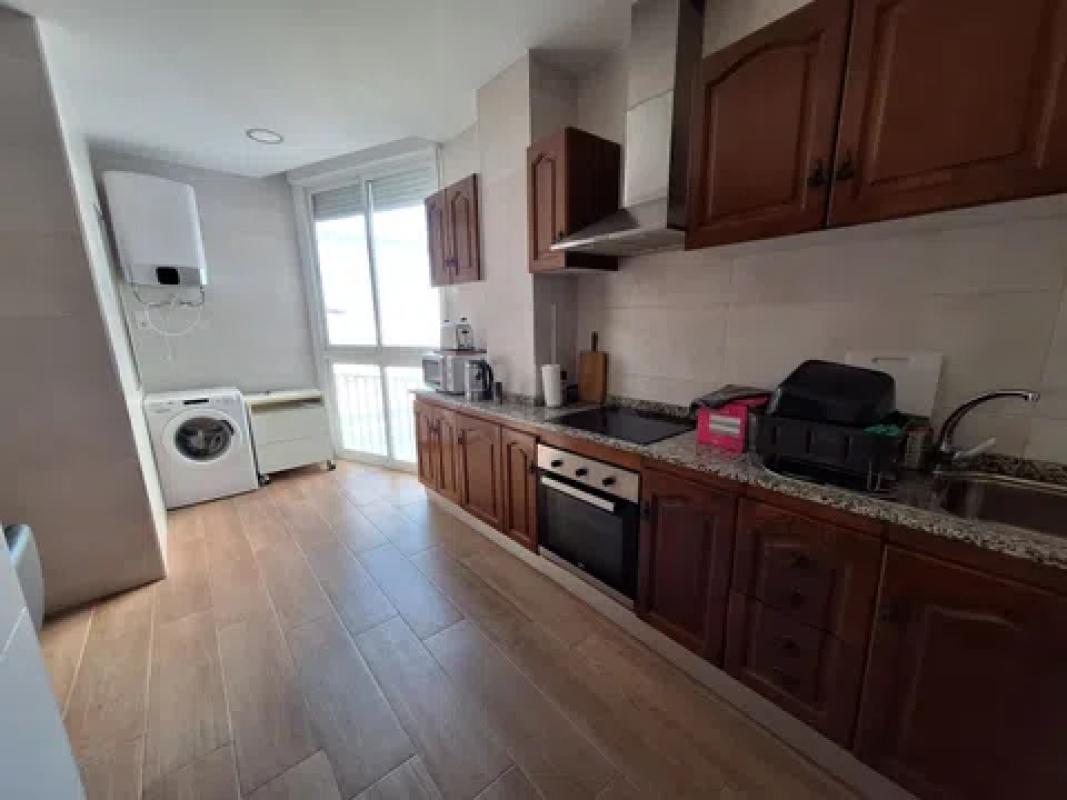 Venta de piso en Calle General Lacy, Alicante / Alacant
photo 3