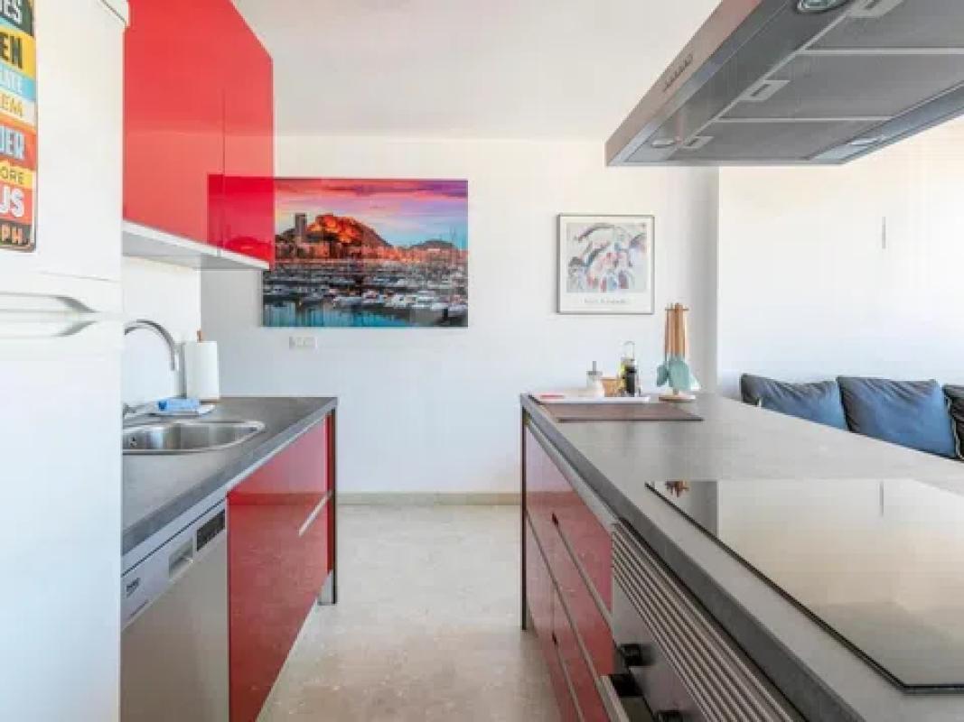 Venta de piso en Calle Poeta Vila y Blanco, 4, Alicante / Alacant
 photo 2