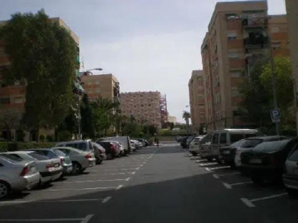 Piso en venta en  Calle Sierra Pándols s/n, Alicante / Alacant photo 2