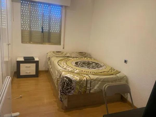 Apartment for sale in Costa Blanca, 129, Alicante / Alacant thumbnail 1