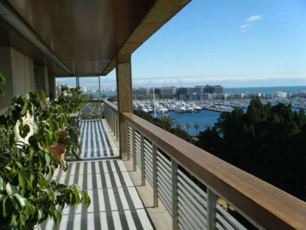 Venta de piso en Avenida Doctor Gadea, 1, Alicante / Alacant
 photo 3