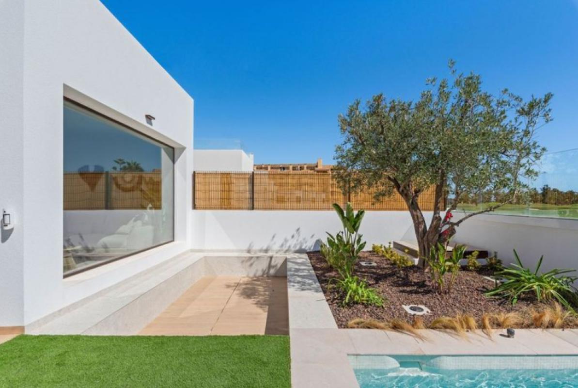 Properties for sale and rent in Spain photo 3