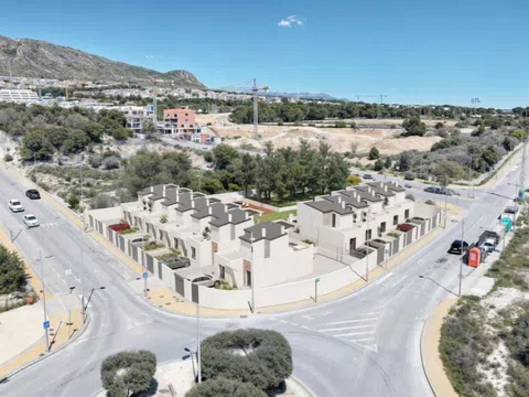Venta de chalet independiente en Avenida del Camí de L'Alfás, 24, Finestrat
 photo 3