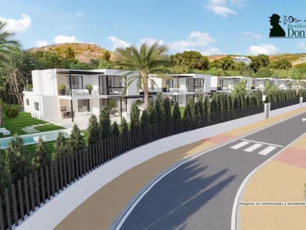 Частный шале на продаже в  Urbanización Puerto Azul, 45, Ла Нусия photo 2