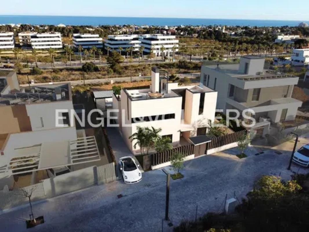 Obra nueva Unique Houses Sitges en Sitges (Revista) photo 1