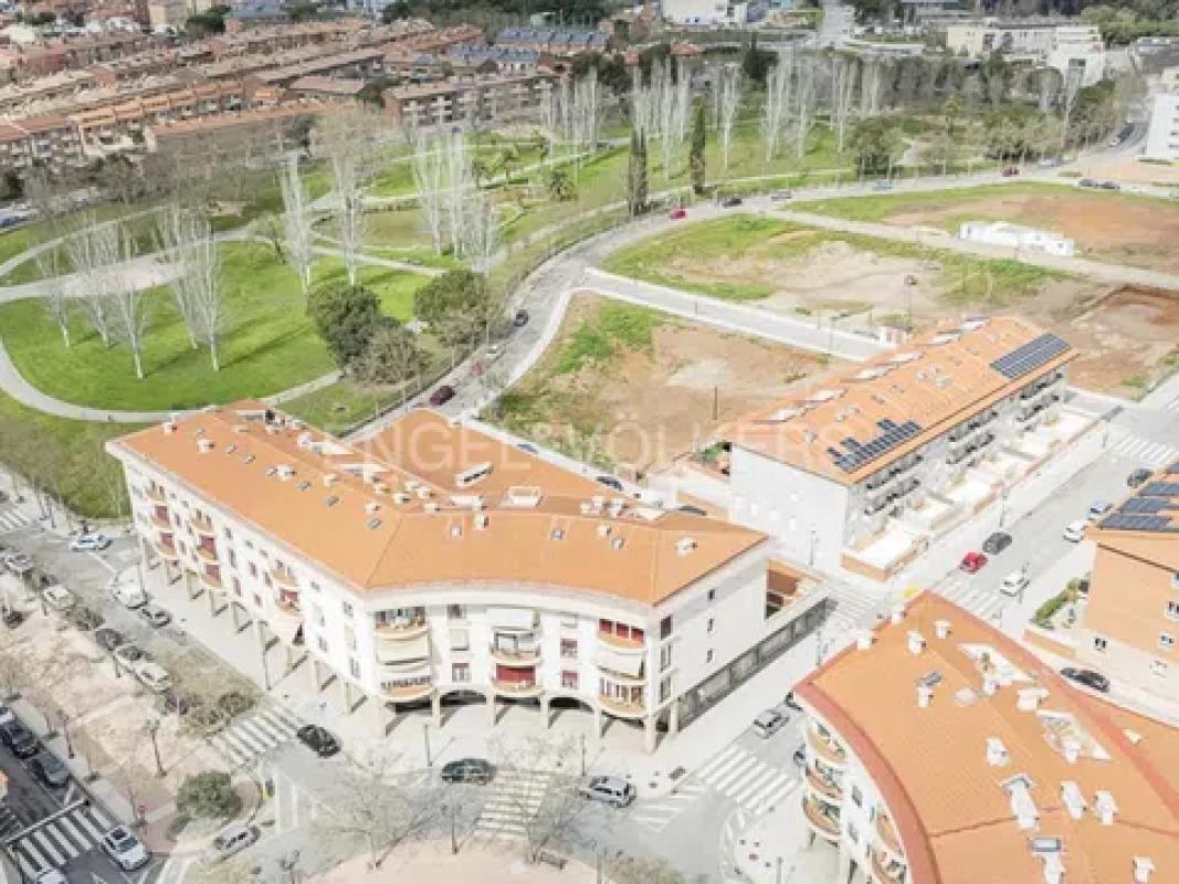 Sale of apartment in Lluis Companys, Sant Quirze del Vallès
photo 1