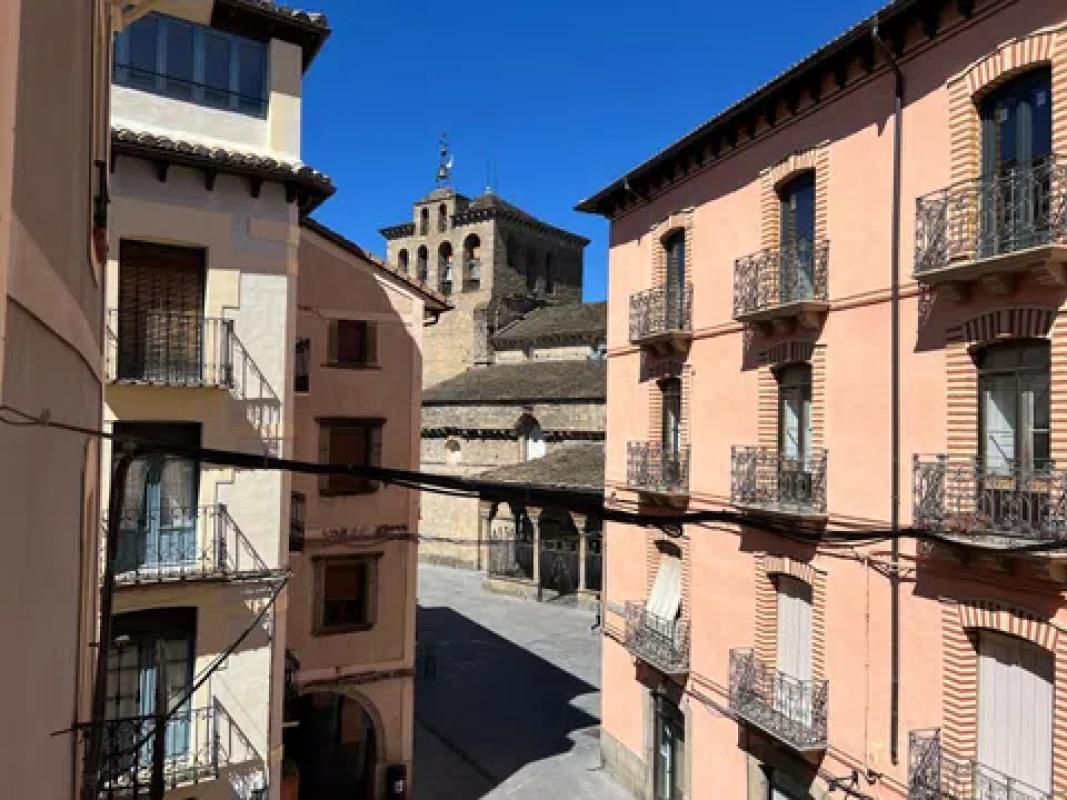 Edificio de la Rosa 3