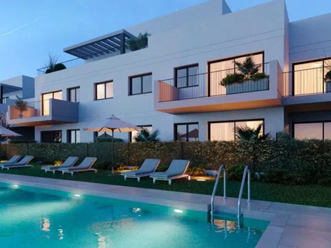 Obra nueva Célere Baviera Golf fase II en Caleta de Velez (Revista) photo 3
