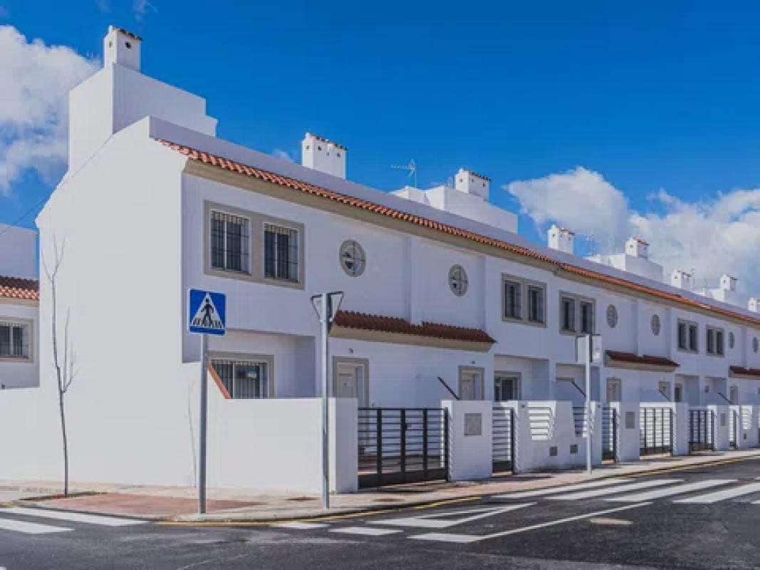 Продажа таунхауса в Calle Seneca s/n , Кампильос photo 3