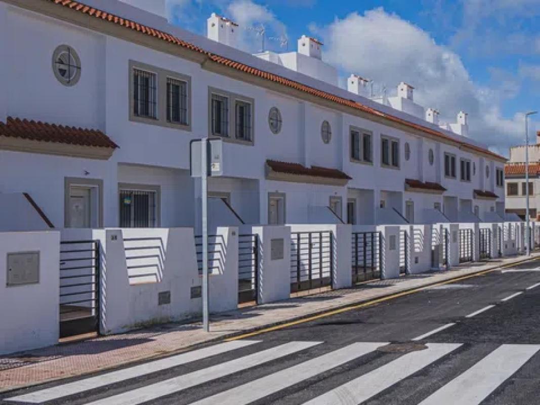 Продажа таунхауса в Calle Seneca s/n , Кампильос photo 4