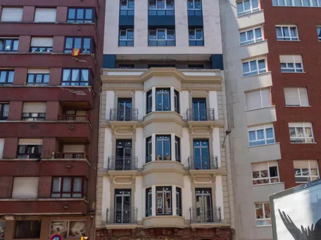Obra nueva Edificio Hermanos Felgueroso en Gijón (Revista) photo 2