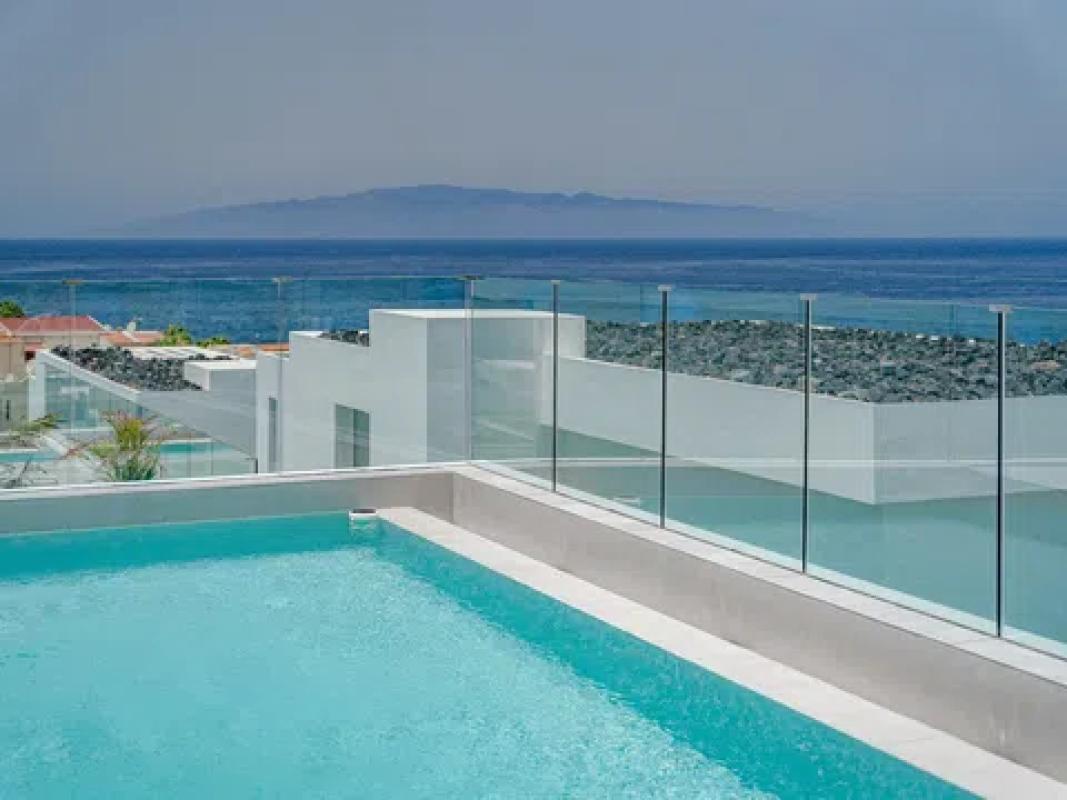Obra nueva SYBARIS PREMIUM VILLAS en Adeje (Revista) photo 5