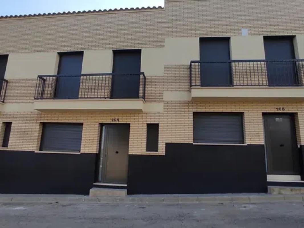 Obra nueva PROMOCIÓ EL CASTELL en La Pobla de Montornès (Revista) photo 2