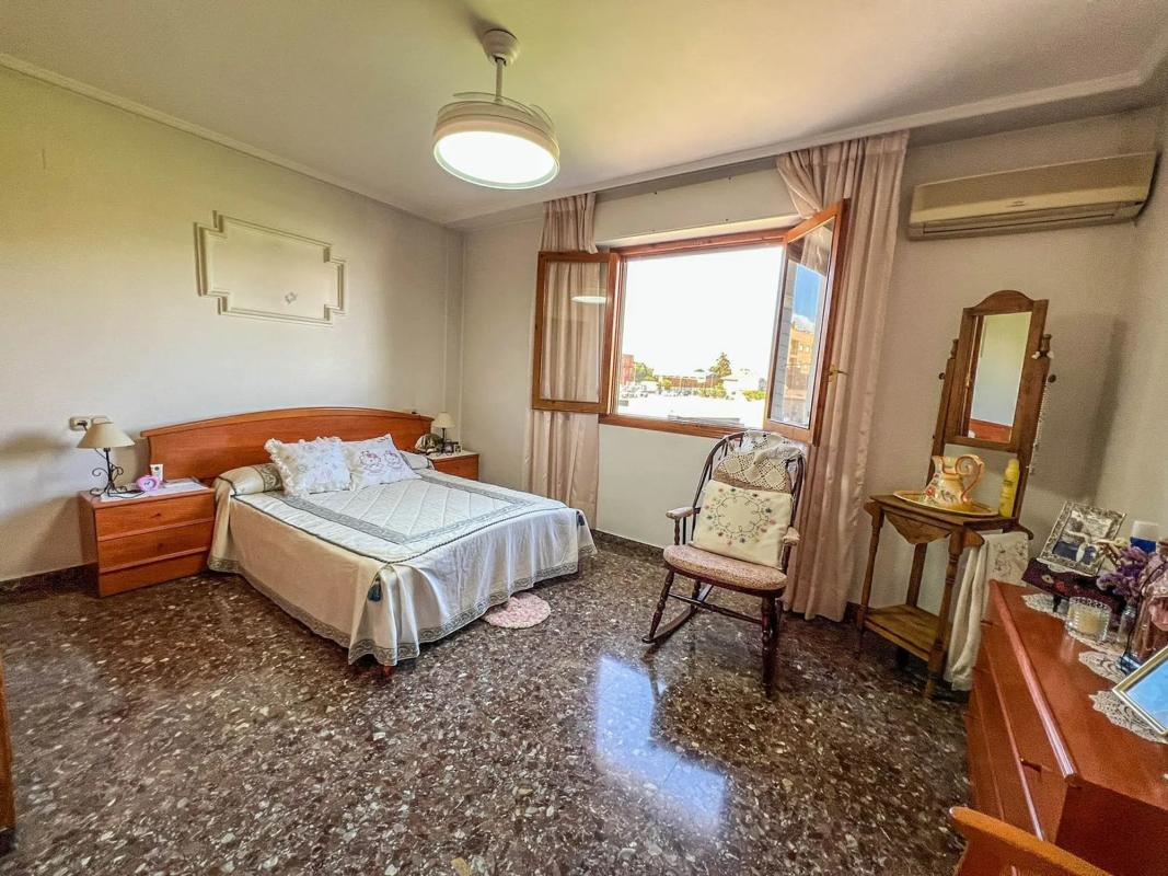 Sale of independent chalet in Camino de Beniel, Orihuela
 photo 5