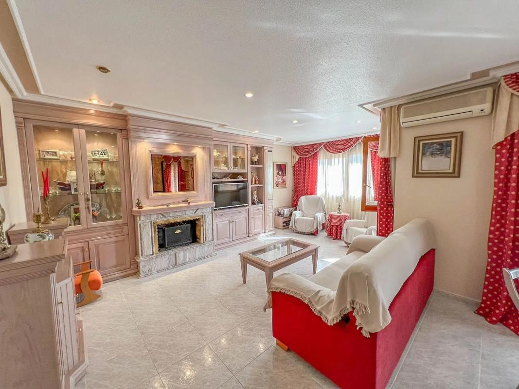 Sale of independent chalet in Camino de Beniel, Orihuela
 photo 3