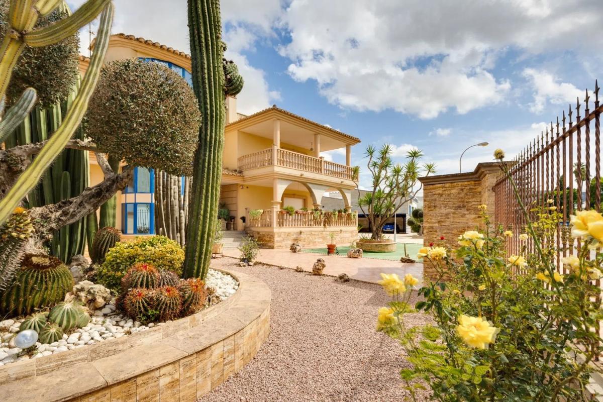 Venta de chalet independiente en CV-925, 4, Orihuela
photo 2