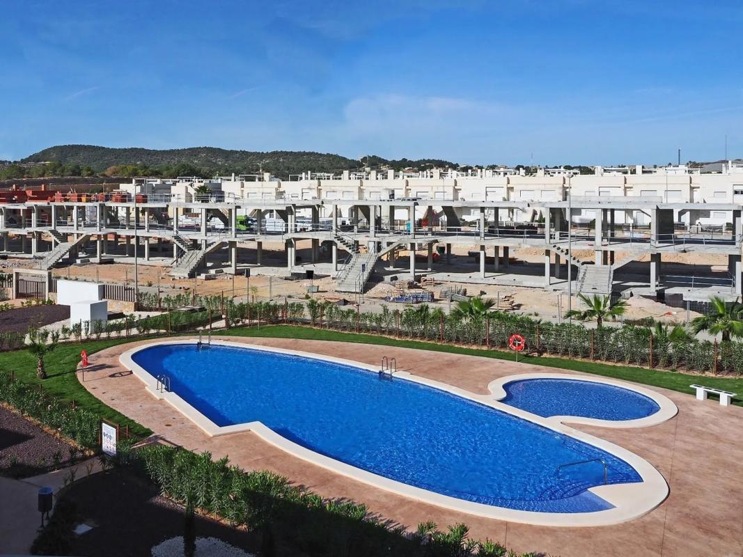 Venta de piso en Desamparados-Hurchillo-Torremendo, Orihuela
photo 1
