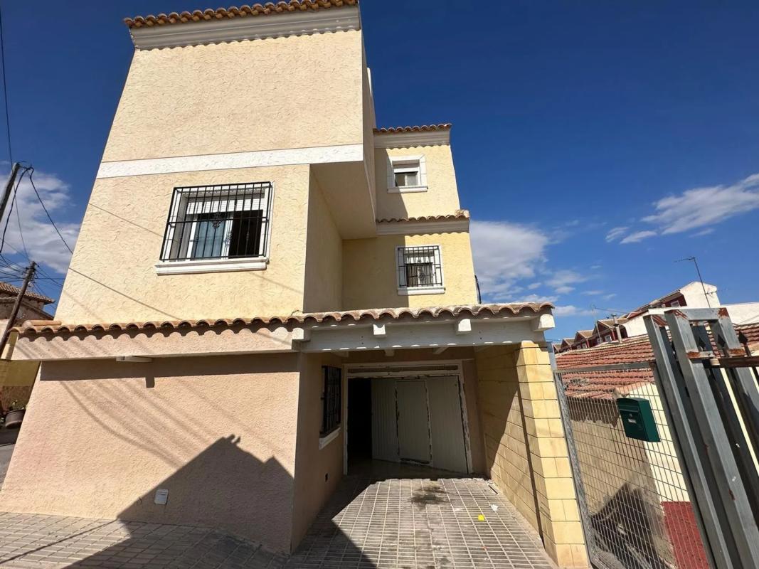 Propiedades en venta y alquiler en España photo 3