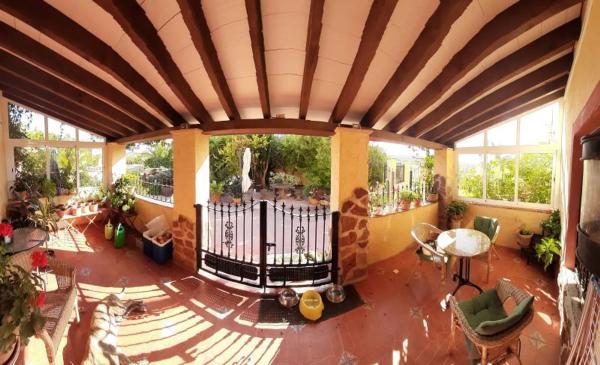 Casa terrera en camino Path Path Path de Cofer photo 1