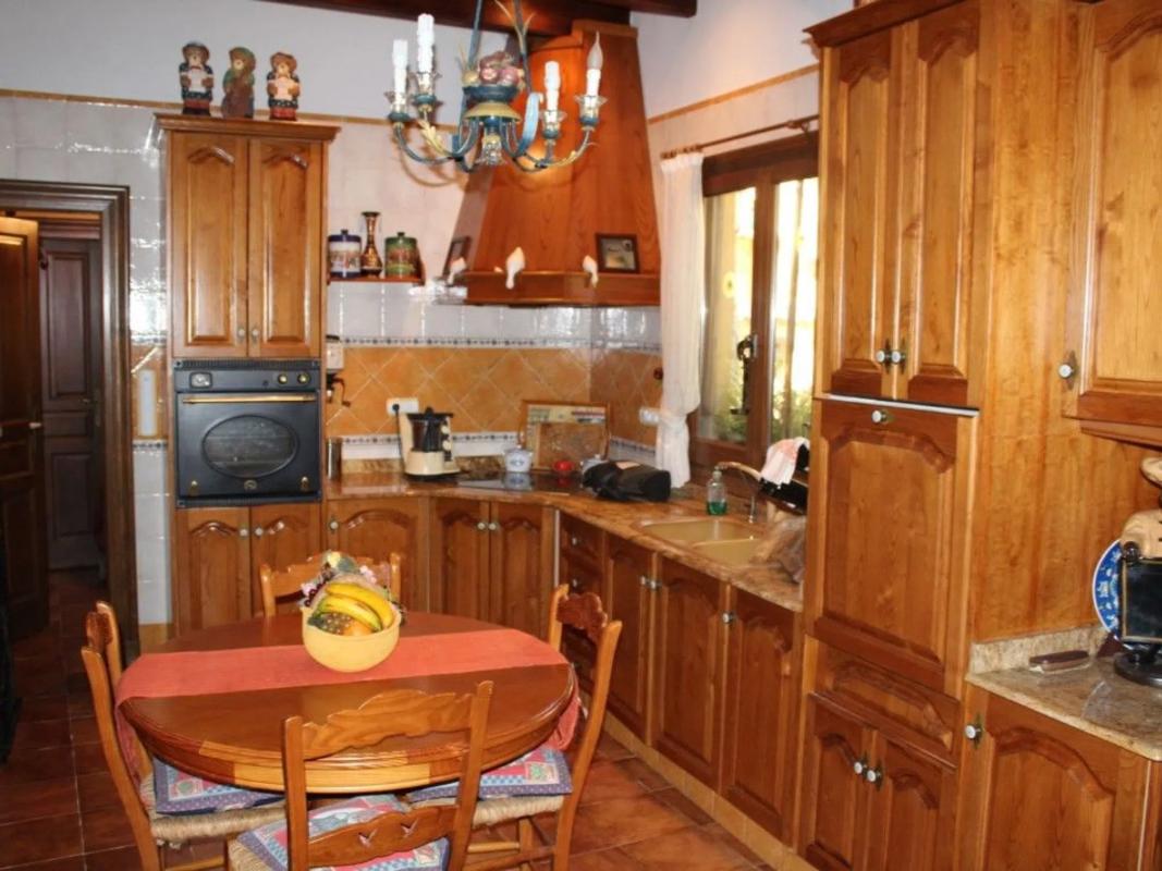 Properties for sale and rent in Spain photo 4