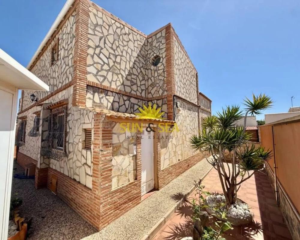 Properties for sale and rent in Spain photo 2