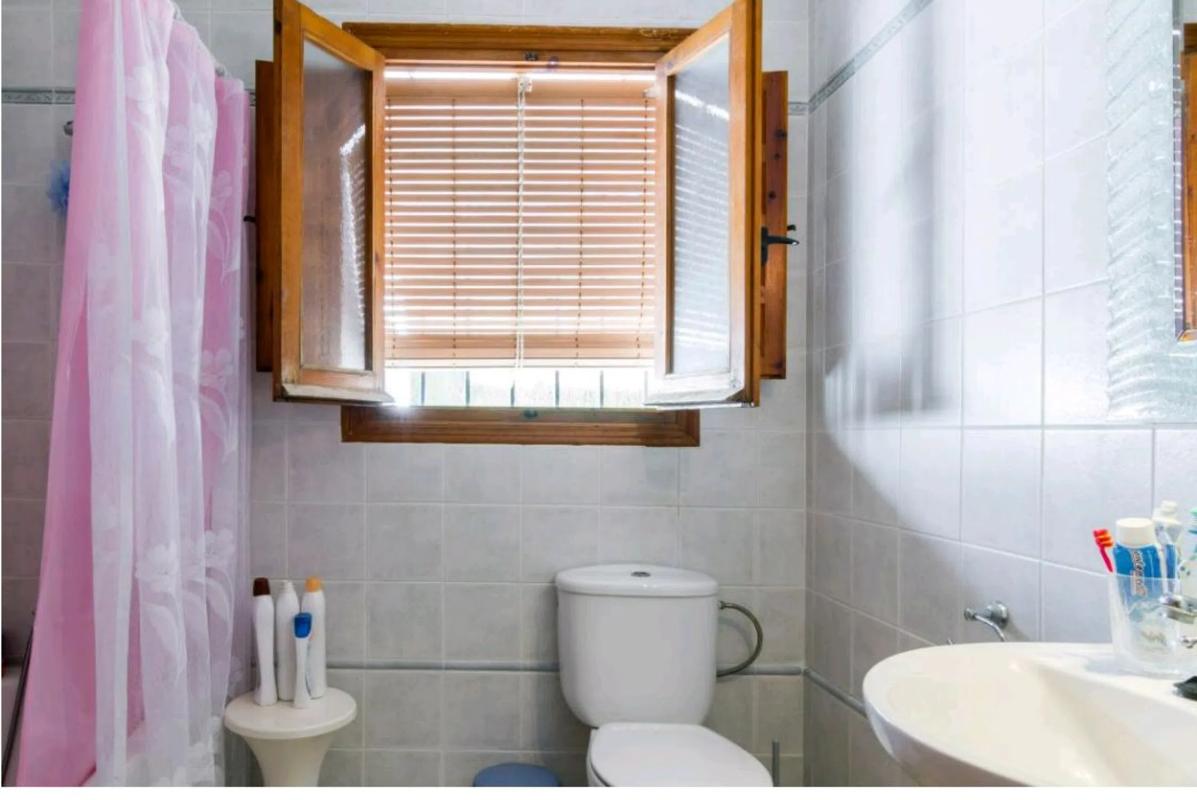 Properties for sale and rent in Spain photo 3