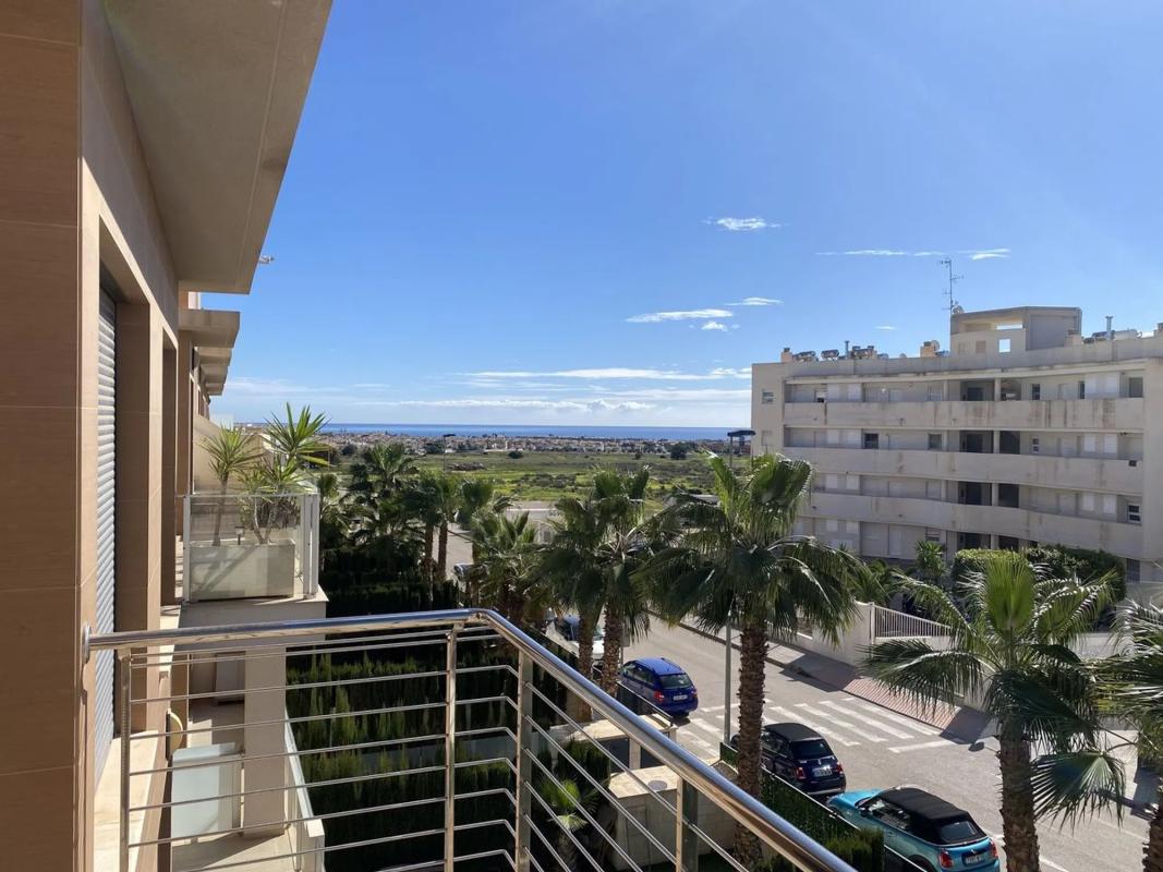 Sprzedaż mieszkania w Barrio Lomas de Cabo Roig-Los Dolses, Orihuela
photo 1
