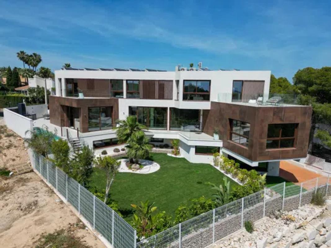 Obra nueva Villa Zen en Benidorm (Revista) photo 3
