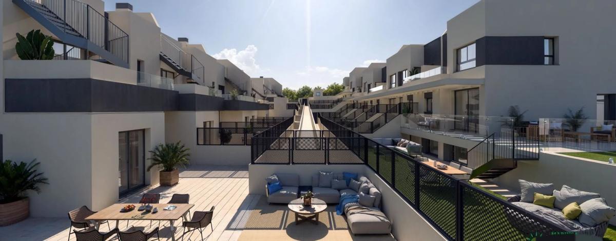 Sale of townhouse in Calle Londres, 4 , Nerja photo 2