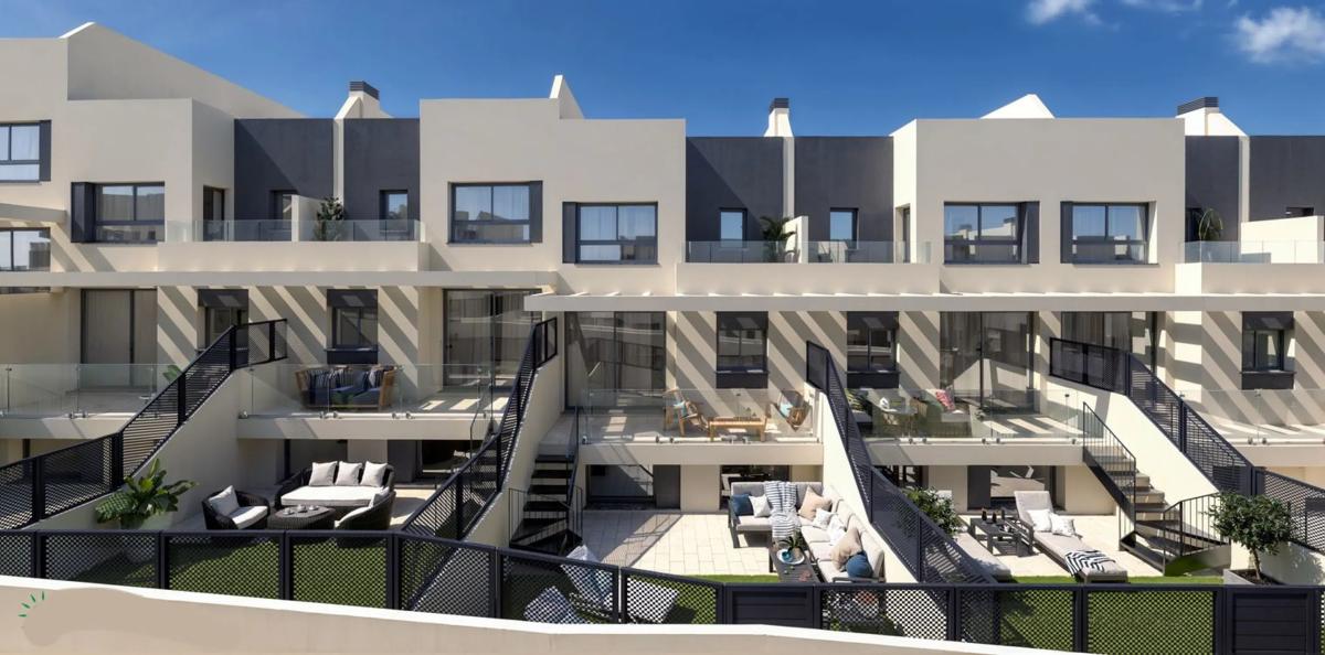 Sale of townhouse in Calle Londres, 4 , Nerja photo 3
