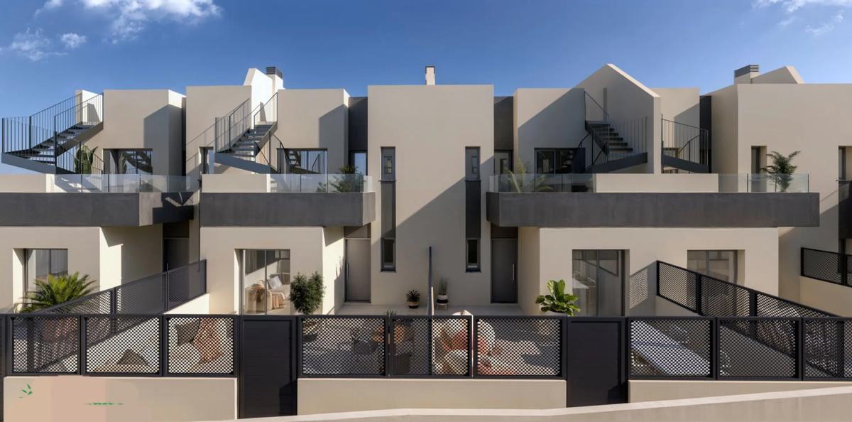 Sale of townhouse in Calle Londres, 4 , Nerja photo 4